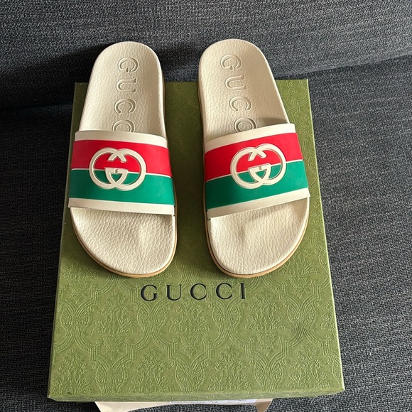 Gucci men slides (Authentic) - Picture 1 of 3